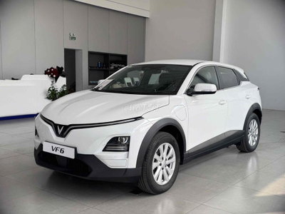 VF6 Sẵn Kho, Showroom MỚI ưu đãi KHỦNG
