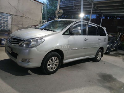 Toyota Innova J 2007 Bạc