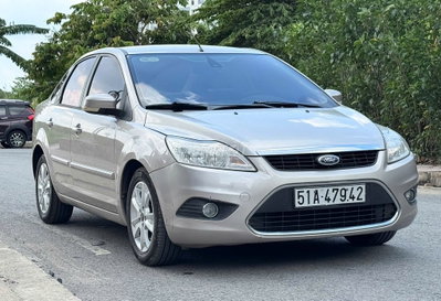 Ford Focus 2.0AT 2012 lăn bánh 2013 1 chủ quá keng