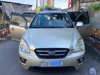 Kia Carens 2010 tu động bao tranh chấp