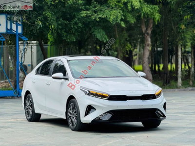 Xe Kia K3 Premium 2.0 AT 2022