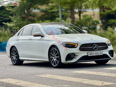 Xe Mercedes Benz E class E300 AMG 2021