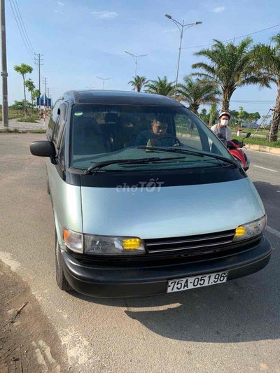 Toyota Estima 7 chỗ Xanh ngọc