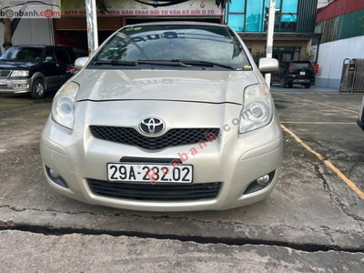 Xe Toyota Yaris 1.3 AT 2011