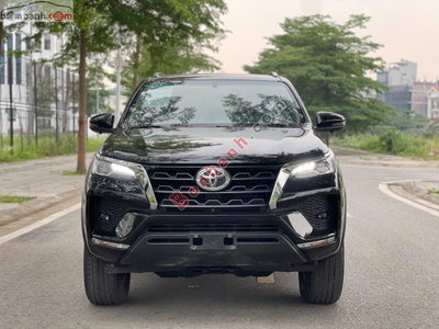 Xe Toyota Fortuner 2.4L 4x2 AT 2022