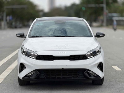 Kia K3 Luxury 2023 1.6 AT 26000 km