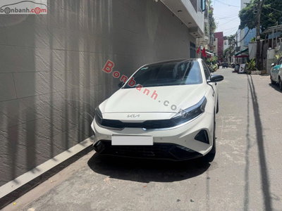 Xe Kia K3 Premium 2.0 AT 2022