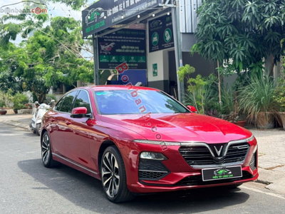 Xe VinFast Lux A 2.0 Premium 2.0 AT 2019