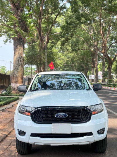 Ford Ranger 2022 Số sàn Trắng