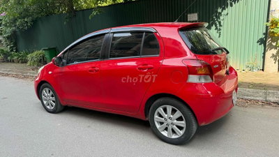 Toyota Yaris 2011 Tự động Đỏ