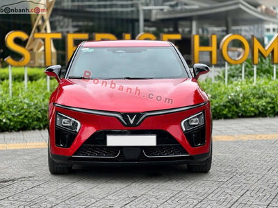 Xe VinFast VF7 Plus AWD 2025