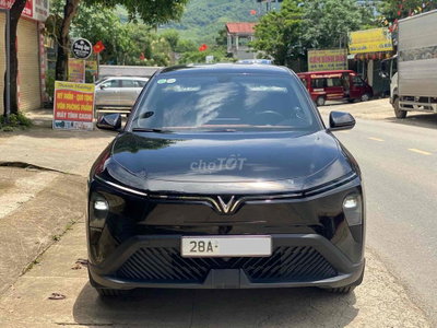 Xe điện VinFast Limo 2025 Đen