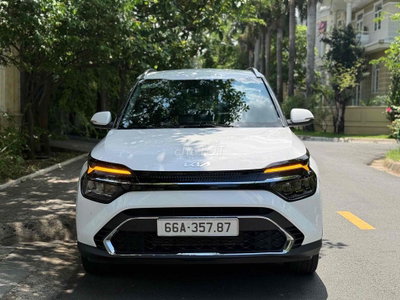 Siêu lướt Kia Carens 2025 1.5 Luxury Trắng