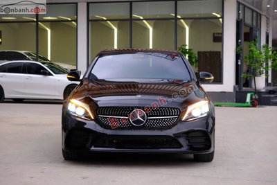 Xe Mercedes Benz C class C300 AMG 2020