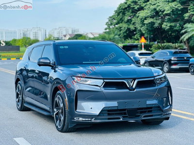 Xe VinFast VF9 Plus 7S 2024
