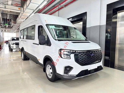 Xe Ford Transit Premium+ 2025