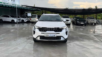 Kia Sonet 2025 Luxury 1.5 AT - 4200 km