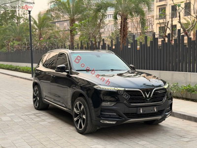 Xe VinFast Lux SA 2.0 Premium 2.0 AT 2020