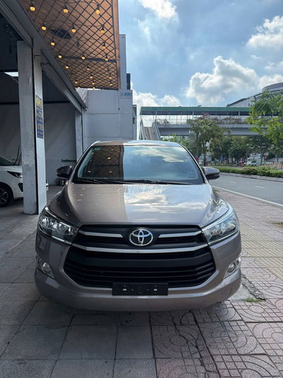 Toyota Innova 2019 2.0E 68344 km Màu Đồng