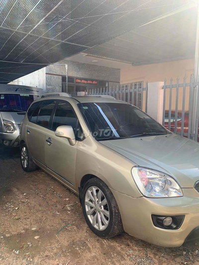 Kia Carens 2011 Vàng cát