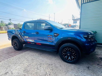 Ford Ranger XLS 2018 Xanh số sàn