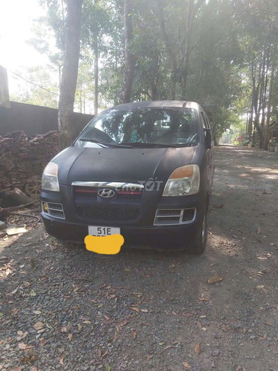 Hyundai Starex 6 chỗ Đen