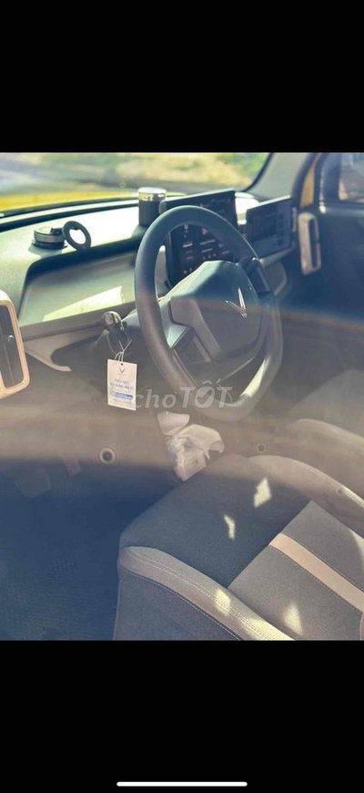Xe ô tô điện VinFast VF3 2024 Vàng