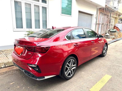 E Cần Bán Kia Cerato Premium 2.0 AT