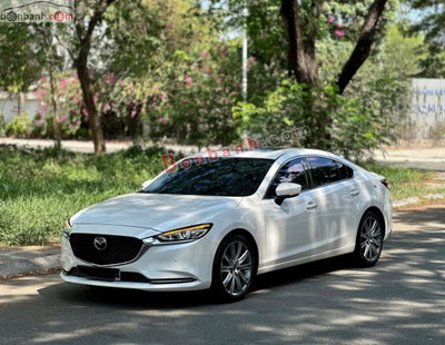 Xe Mazda 6 Premium 2.0 AT 2023