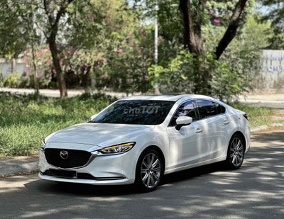 Mazda 6 2.0 Premium TCCC 2023 Trắng 42.000 km