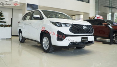 Xe Toyota Innova Cross 2.0G CVT 2026