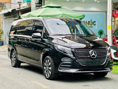 Mercedes V250 Luxury Up V300 2026