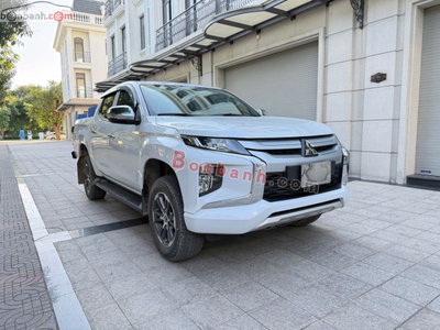 Xe Mitsubishi Triton 4x2 AT Mivec 2022
