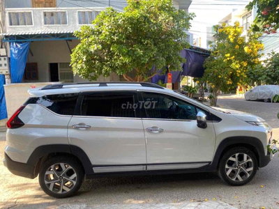 Mitsubishi Xpander Cross Trắng