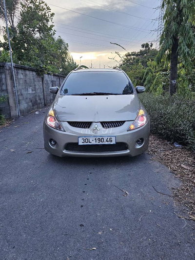 Mitsubishi Grandis 2006 Vàng cát