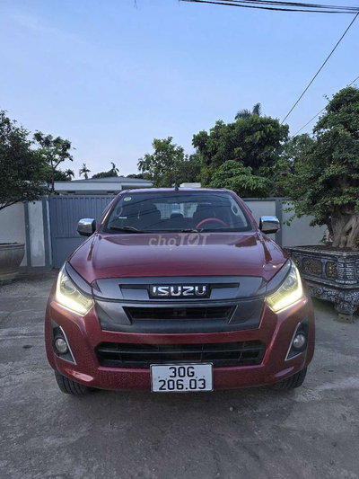 Isuzu D-Max 2017 Đỏ