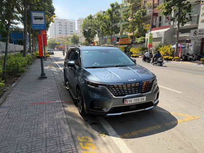 Kia Carnival Xám 7 chỗ