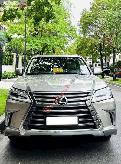 Xe Lexus LX 570 2016
