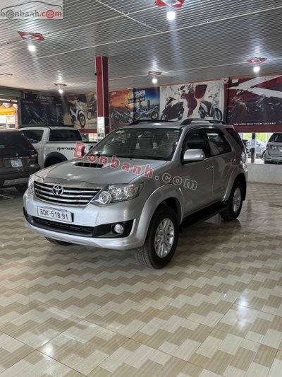 Xe Toyota Fortuner 2.5G 2014