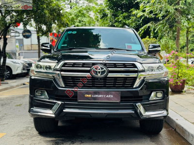 Xe Toyota Land Cruiser 5.7 V8 2012