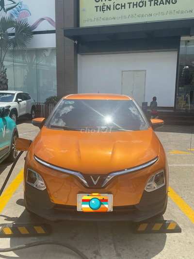 Xe đạp điện VinFast 2023 màu Cam