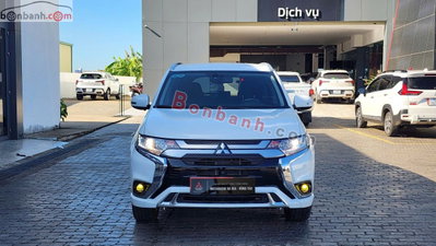 Xe Mitsubishi Outlander 2.0 CVT 2024