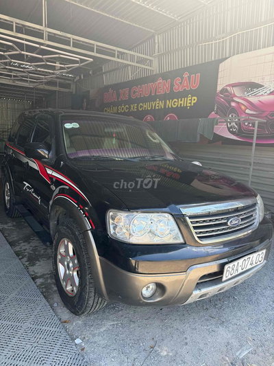 Ford Escape Đen 5 chỗ