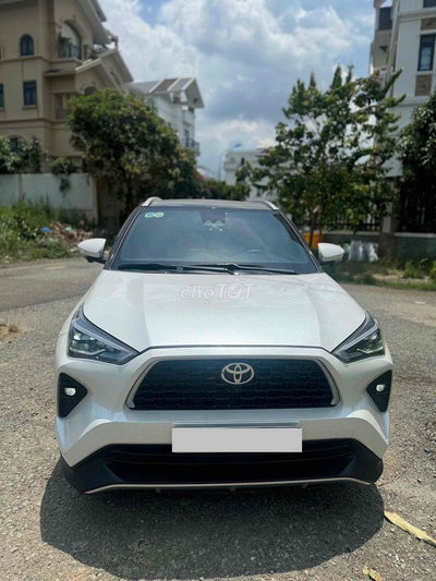 Toyota Yaris Cross Xăng Trắng 3.500km, tuyệt đẹp