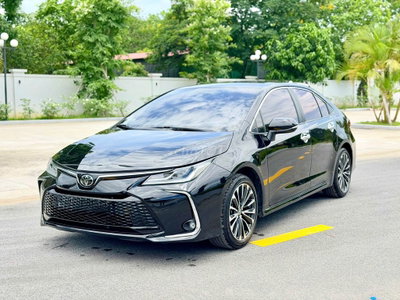 Toyota Corolla Altis 2024 1.8V Đen Rất Mới