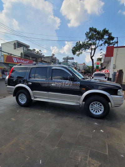 Ford Everest 2005 Đen Đẹp
