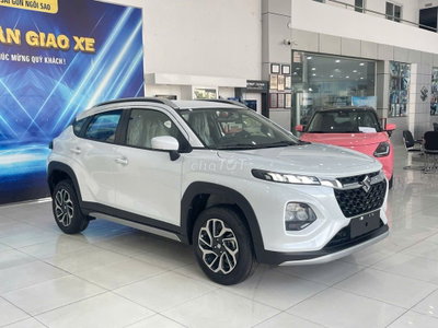 Suzuki Fronx 5 chỗ ưu đãi hấp dẫn 136 triệu có xe