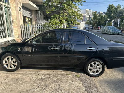 Toyota Camry 2004 2.4G MT Đen