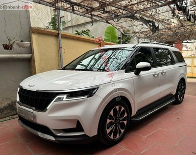 Xe Kia Carnival Luxury 2.2D 2023