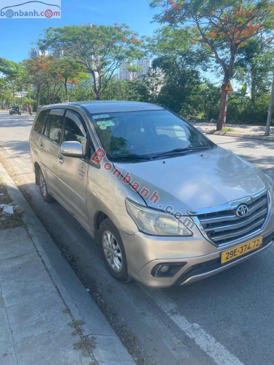 Xe Toyota Innova 2.0E 2014